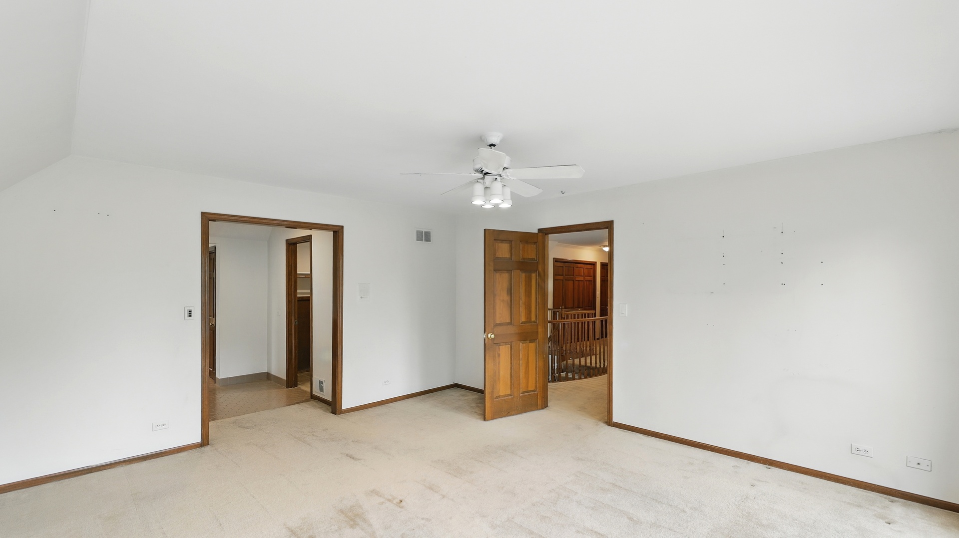 Oak Brook, Illinois, 60523, United States, 5 Bedrooms Bedrooms, ,5 BathroomsBathrooms,Residential,For Sale,1847174