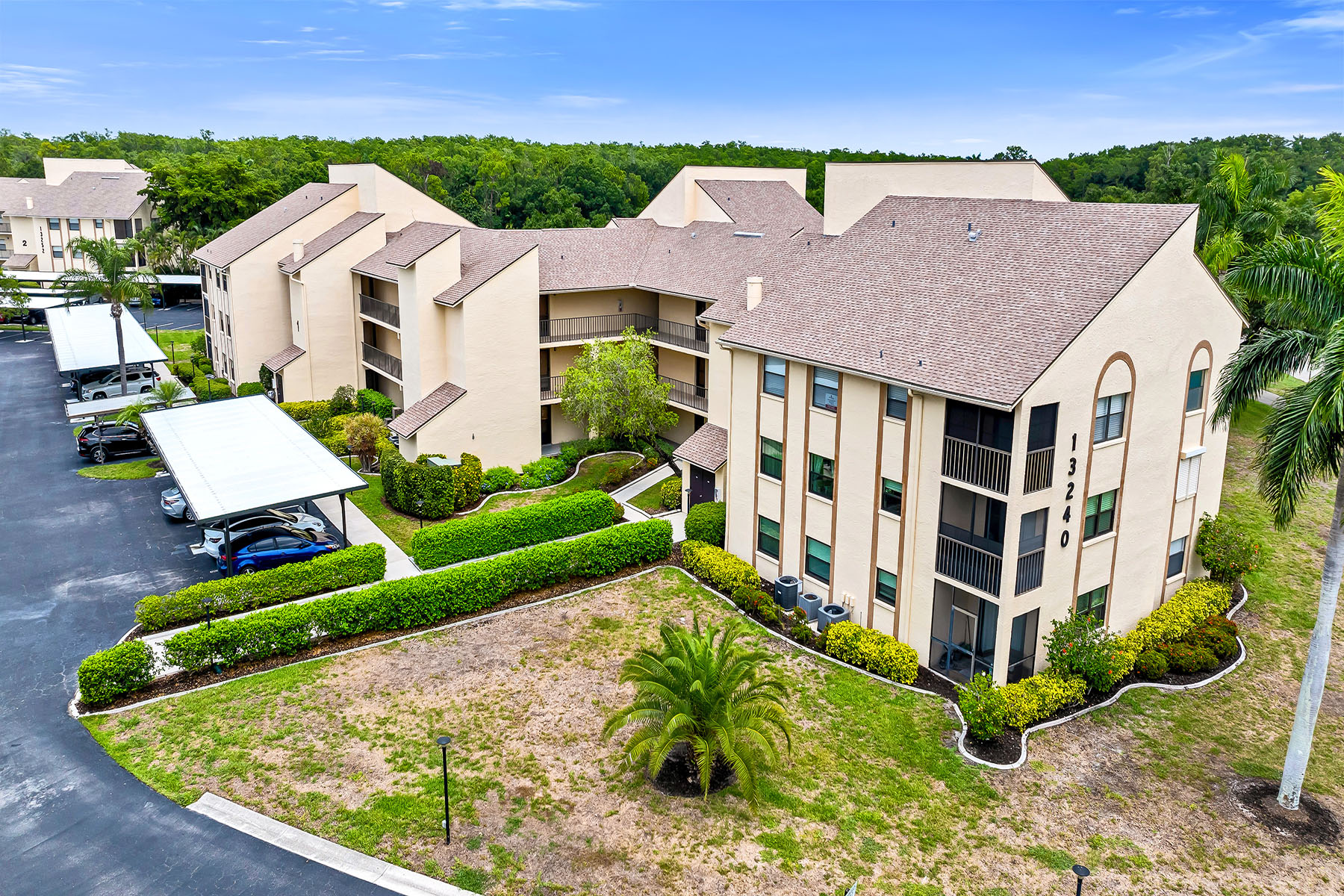  CROSS CREEK - TERRACE CONDO VILLAGE - 物件實景