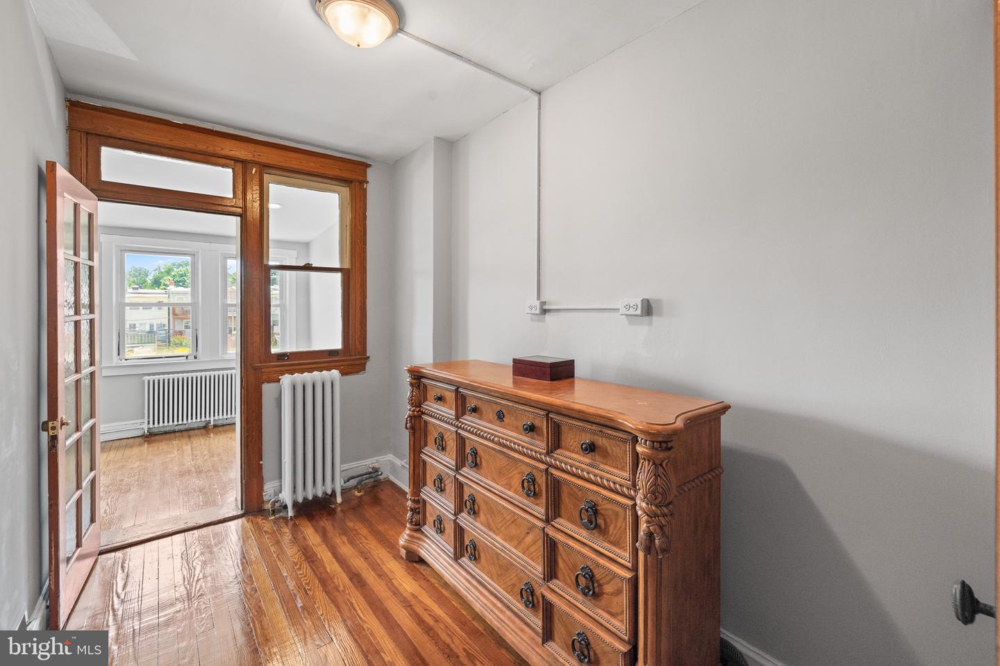 Washington, District of Columbia, 20002, United States, 3 Bedrooms Bedrooms, ,2 BathroomsBathrooms,Residential,For Sale,1964889