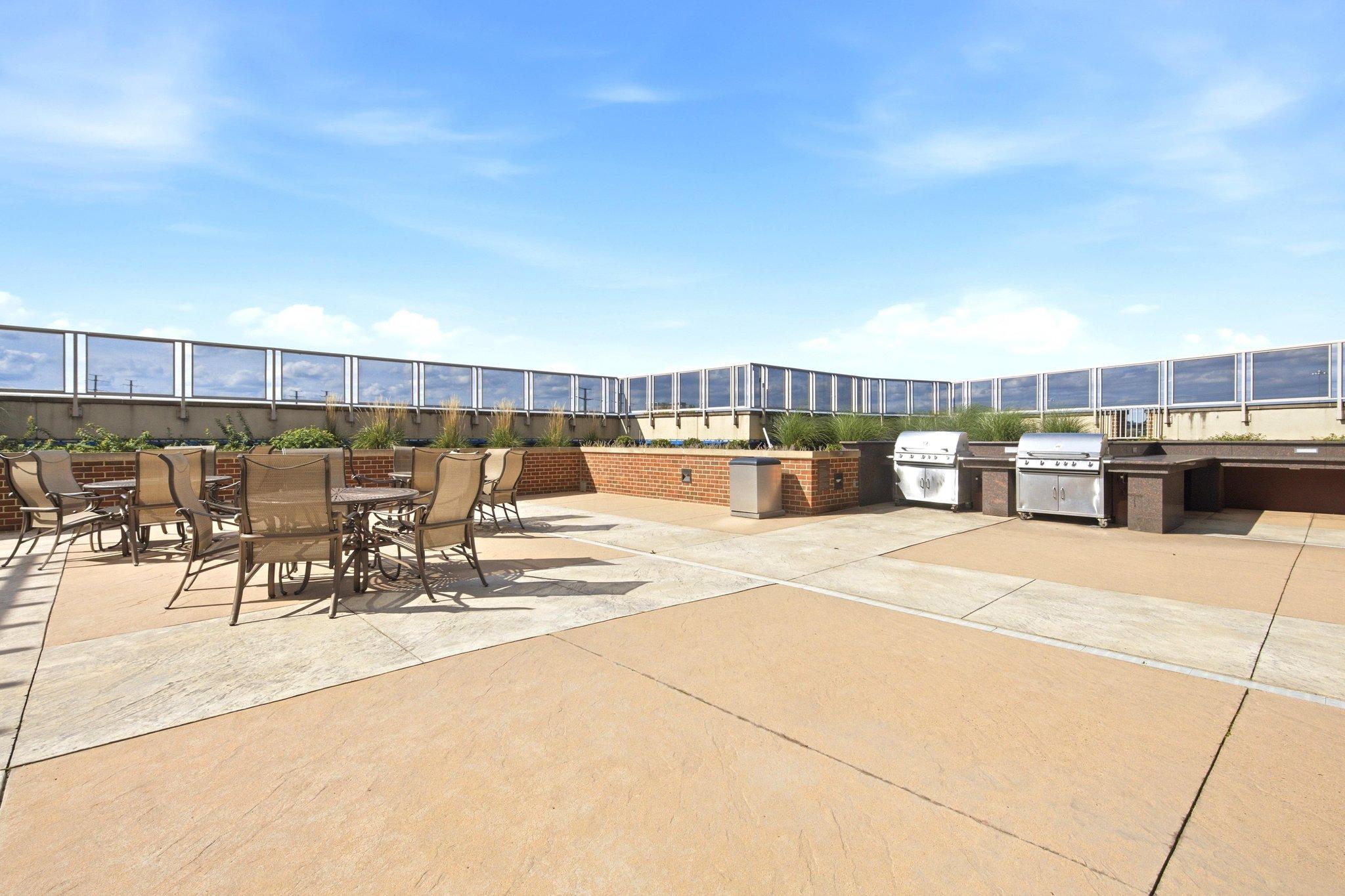  2451 Midtown Avenue, Alexandria, VA, 22303 - 物件實景