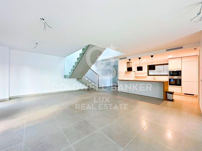 Girona, Llan??, Carboneres- La Farella, Carboneres, Llançà, Catalonia, ES, 5 Bedrooms Bedrooms, ,4 BathroomsBathrooms,Residential,For Sale,Girona, Llan??, Carboneres- La Farella, Carboneres,1449237
