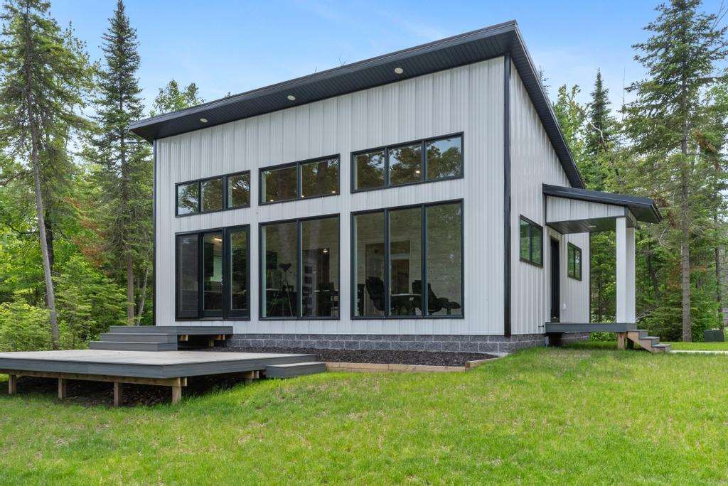 Cheboygan, Michigan, 49721, United States, 2 Bedrooms Bedrooms, ,1 BathroomBathrooms,Residential,For Sale,1856011