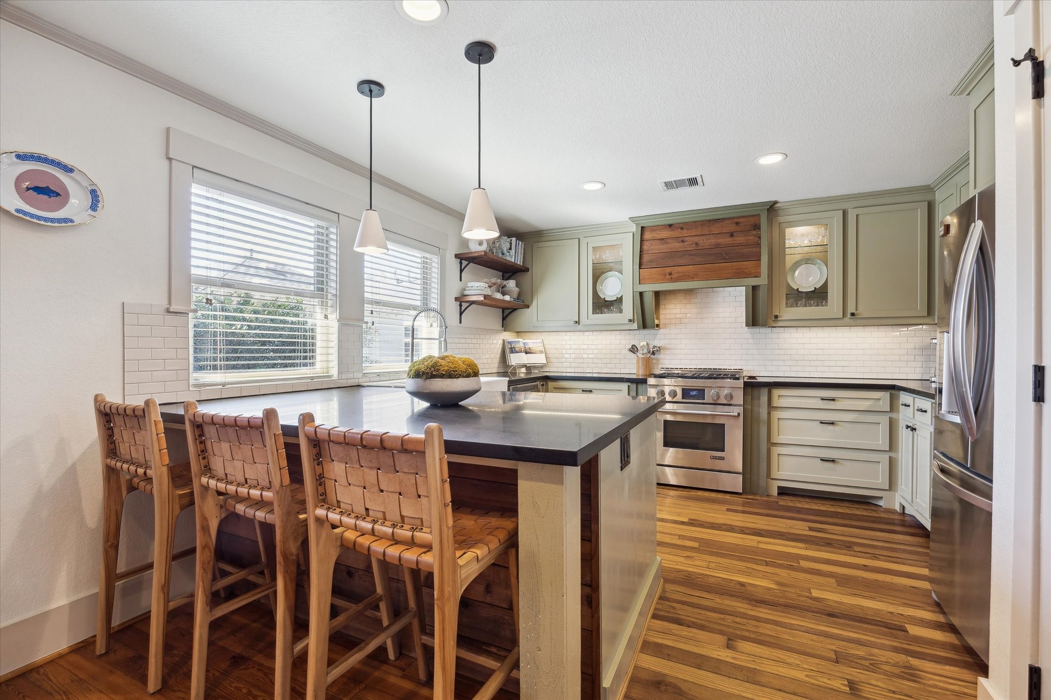  905 Gibbs Street - 物件實景