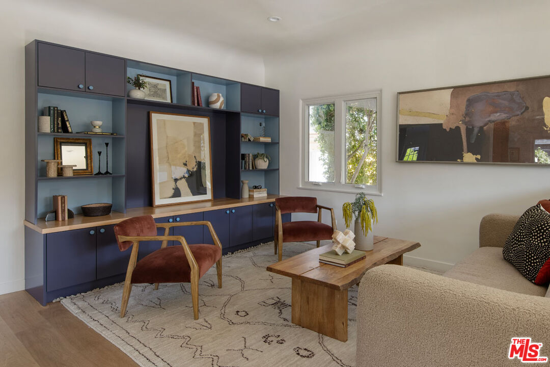 Los Angeles, California, 90039, United States, 3 Bedrooms Bedrooms, ,2 BathroomsBathrooms,Residential,For Sale,1856882