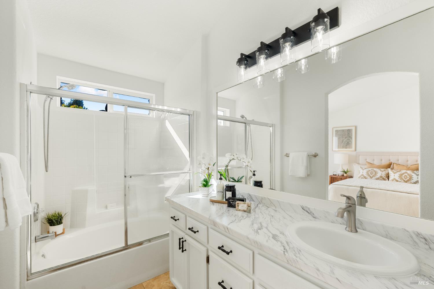 Napa, California, 94558, United States, 3 Bedrooms Bedrooms, ,3 BathroomsBathrooms,Residential,For Sale,1988088