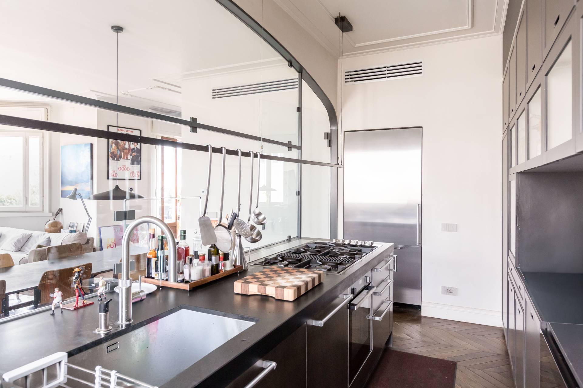 Roma, Roma, 00100, IT, 3 Bedrooms Bedrooms, ,4 BathroomsBathrooms,Residential,For Sale,1949736