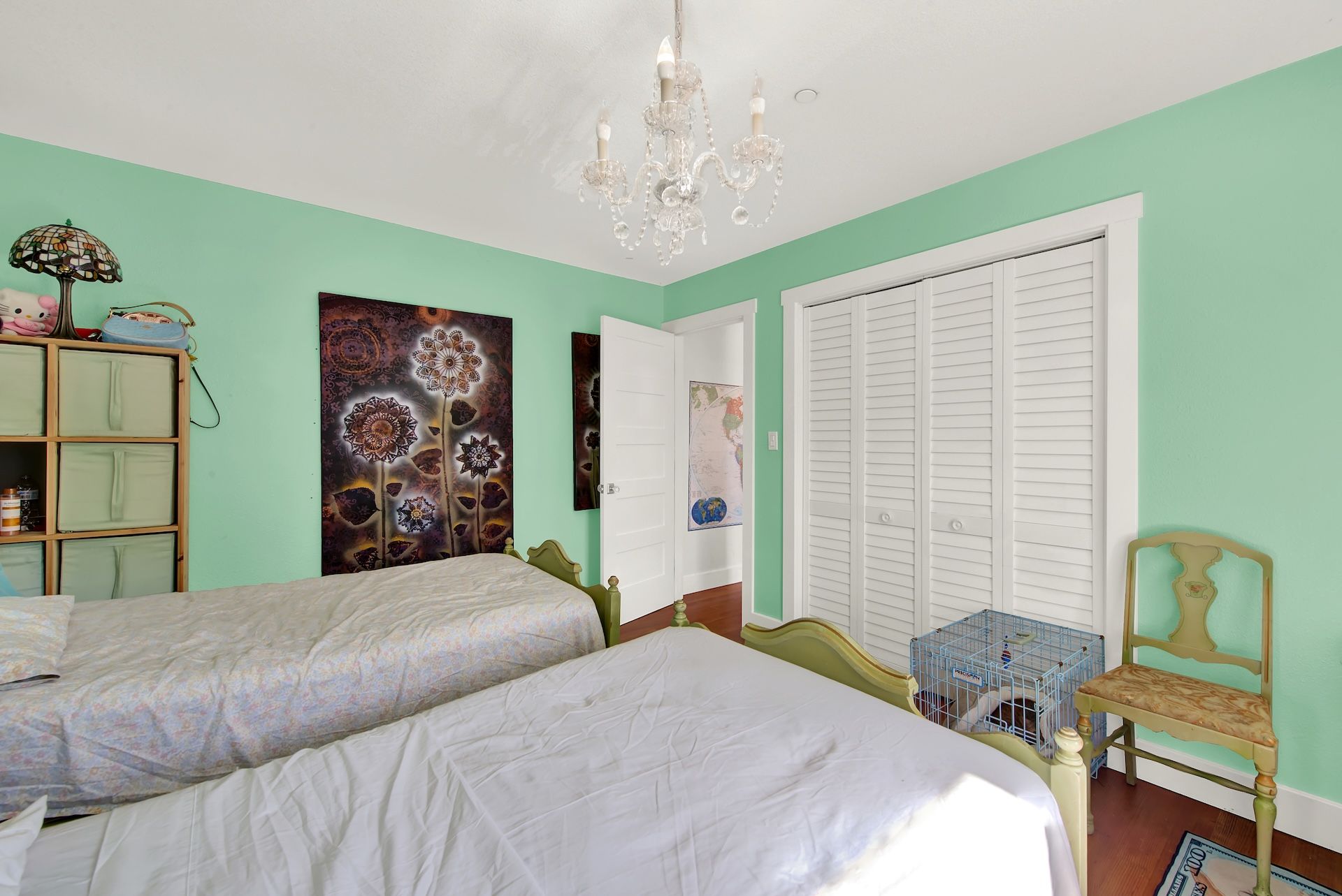  Remodeled Home with Timeless Character - 物件實景