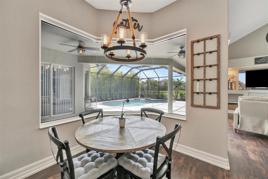 Bradenton, Florida, 34212, United States, 3 Bedrooms Bedrooms, ,4 BathroomsBathrooms,Residential,For Sale,1910869