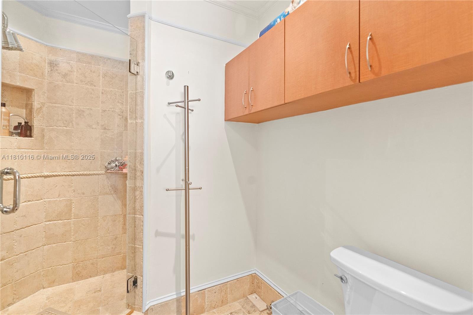Miami Beach, Florida, 33140, United States, 2 Bedrooms Bedrooms, ,2 BathroomsBathrooms,Residential,For Sale,1838386