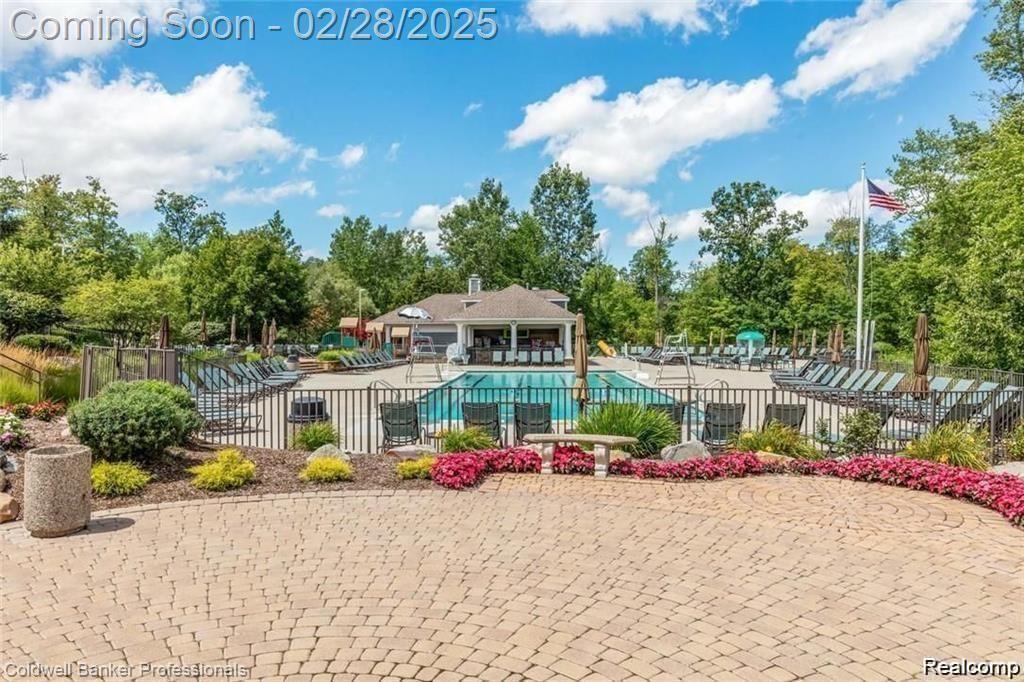 Oakland, Michigan, 48363, United States, 4 Bedrooms Bedrooms, ,6 BathroomsBathrooms,Residential,For Sale,1986538