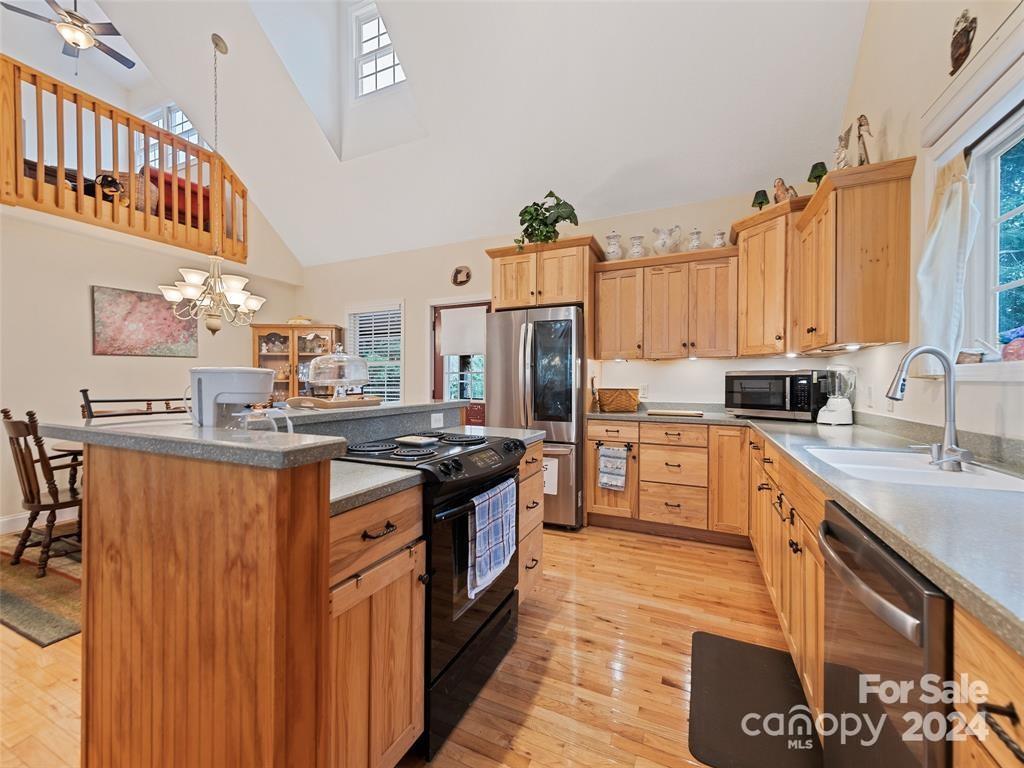 12 Belisle Lane, Maggie Valley, North Carolina, 28751, United States, 4 Bedrooms Bedrooms, ,3 BathroomsBathrooms,Residential,For Sale,12 Belisle Lane,1663193