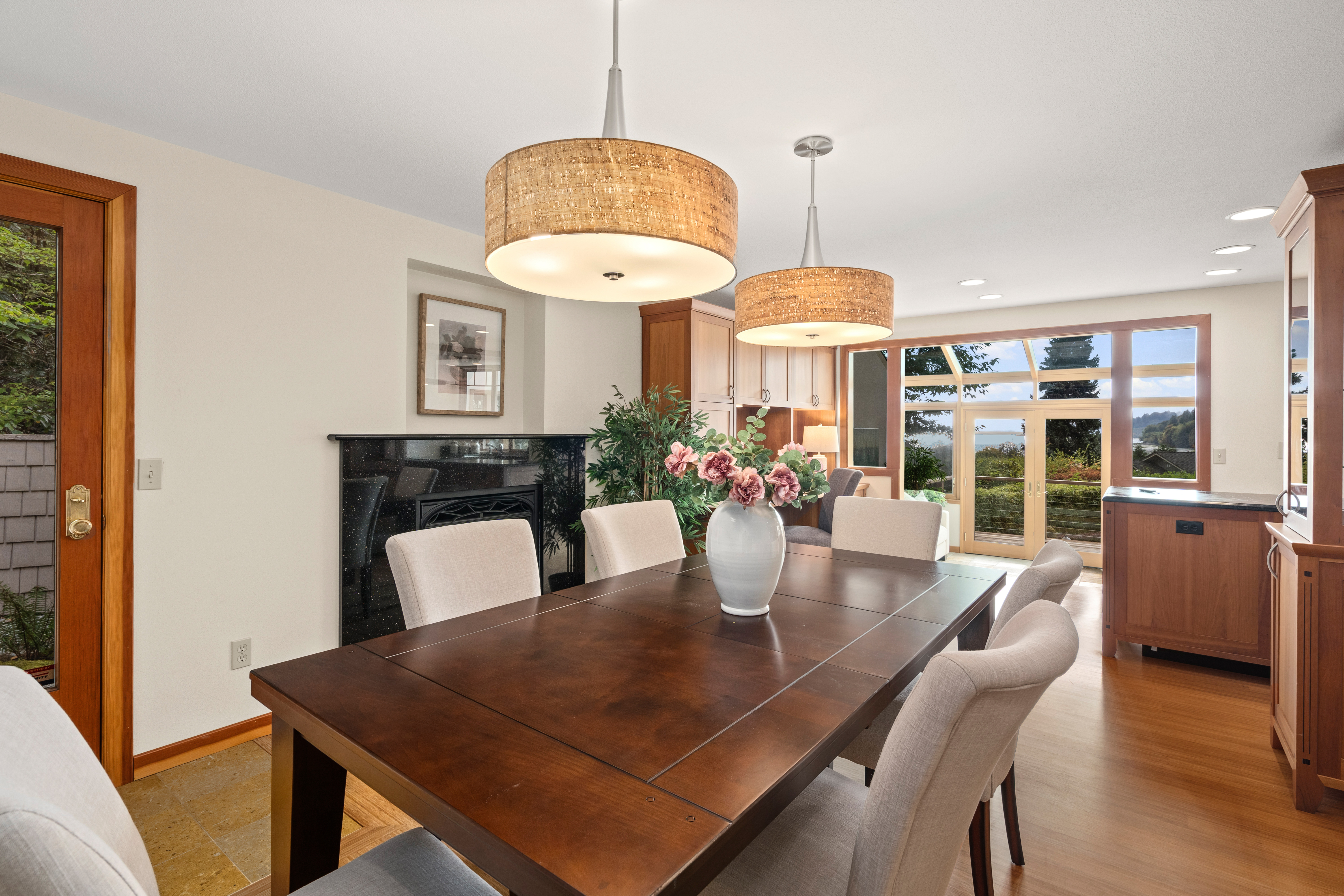  9796 NE Murden Cove Dr, Bainbridge Island, WA 98110 - 物件實景