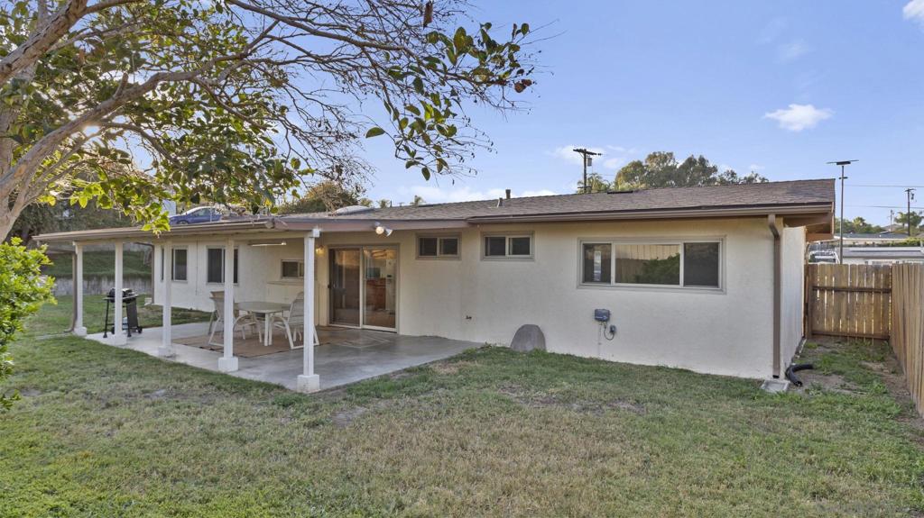 Vista, California, 92083, United States, 3 Bedrooms Bedrooms, ,2 BathroomsBathrooms,Residential,For Sale,2048591