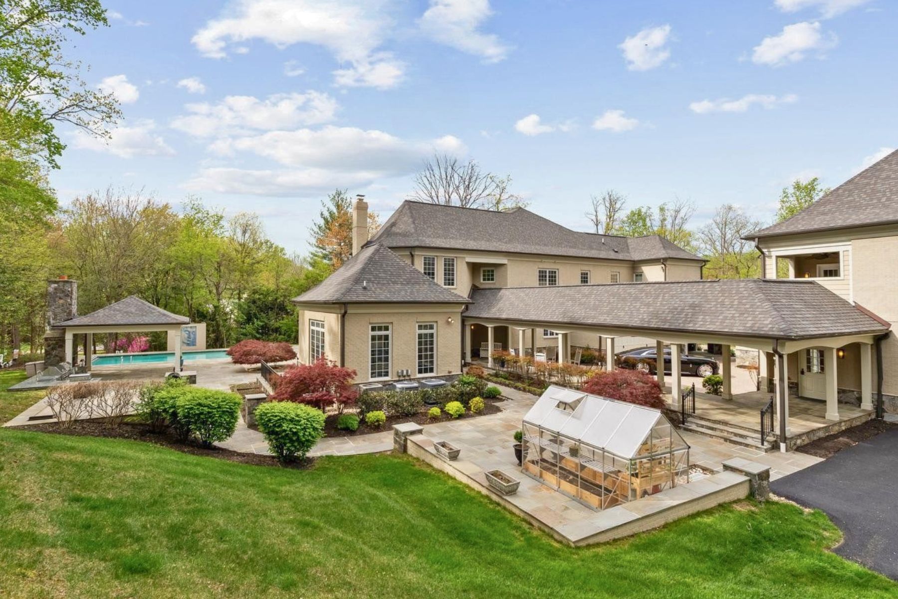  9111 Dara Lane, Great Falls, VA, 22066 - 物件實景
