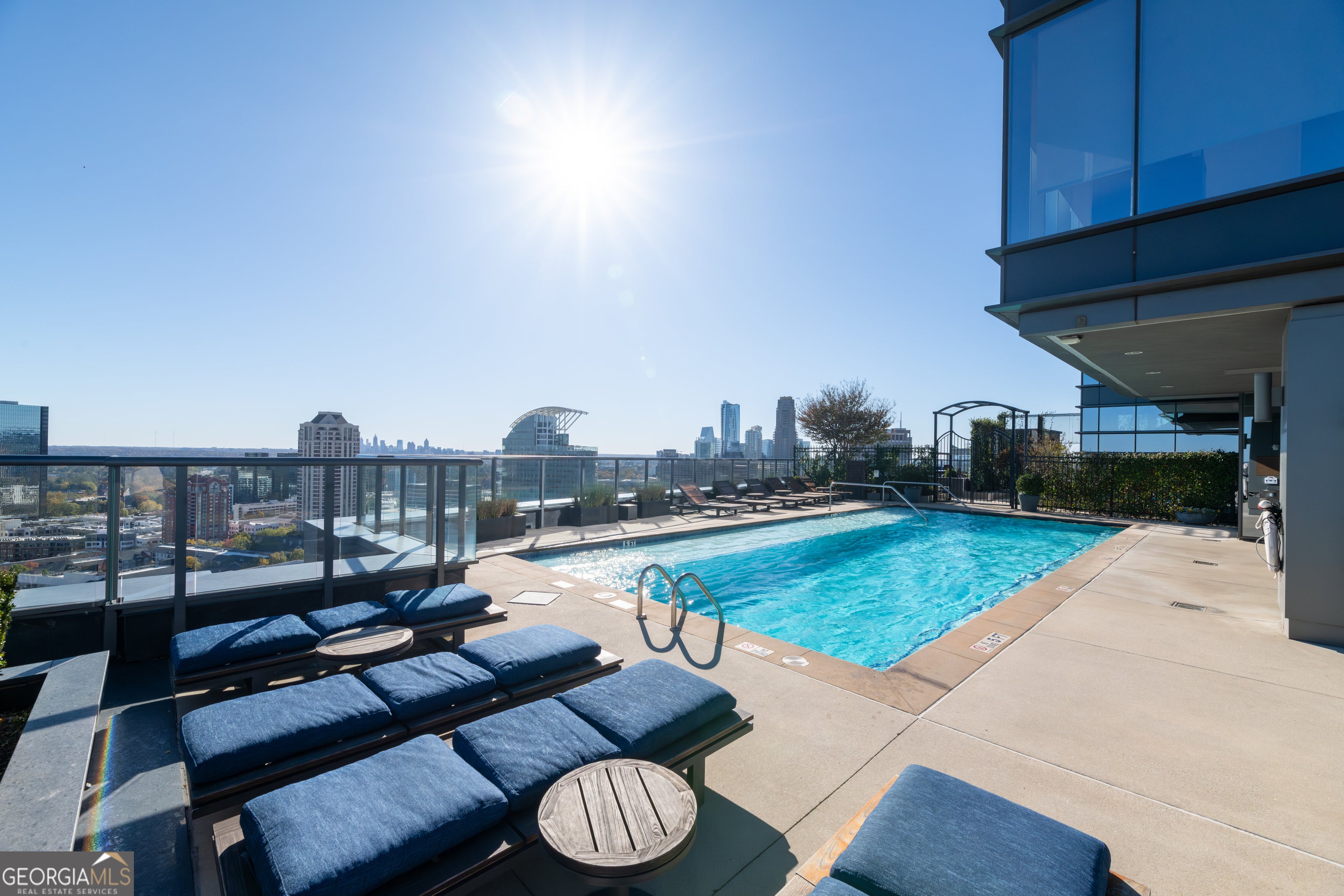 Atlanta, Georgia, 30326, United States, 3 Bedrooms Bedrooms, ,4 BathroomsBathrooms,Residential,For Sale,1858951
