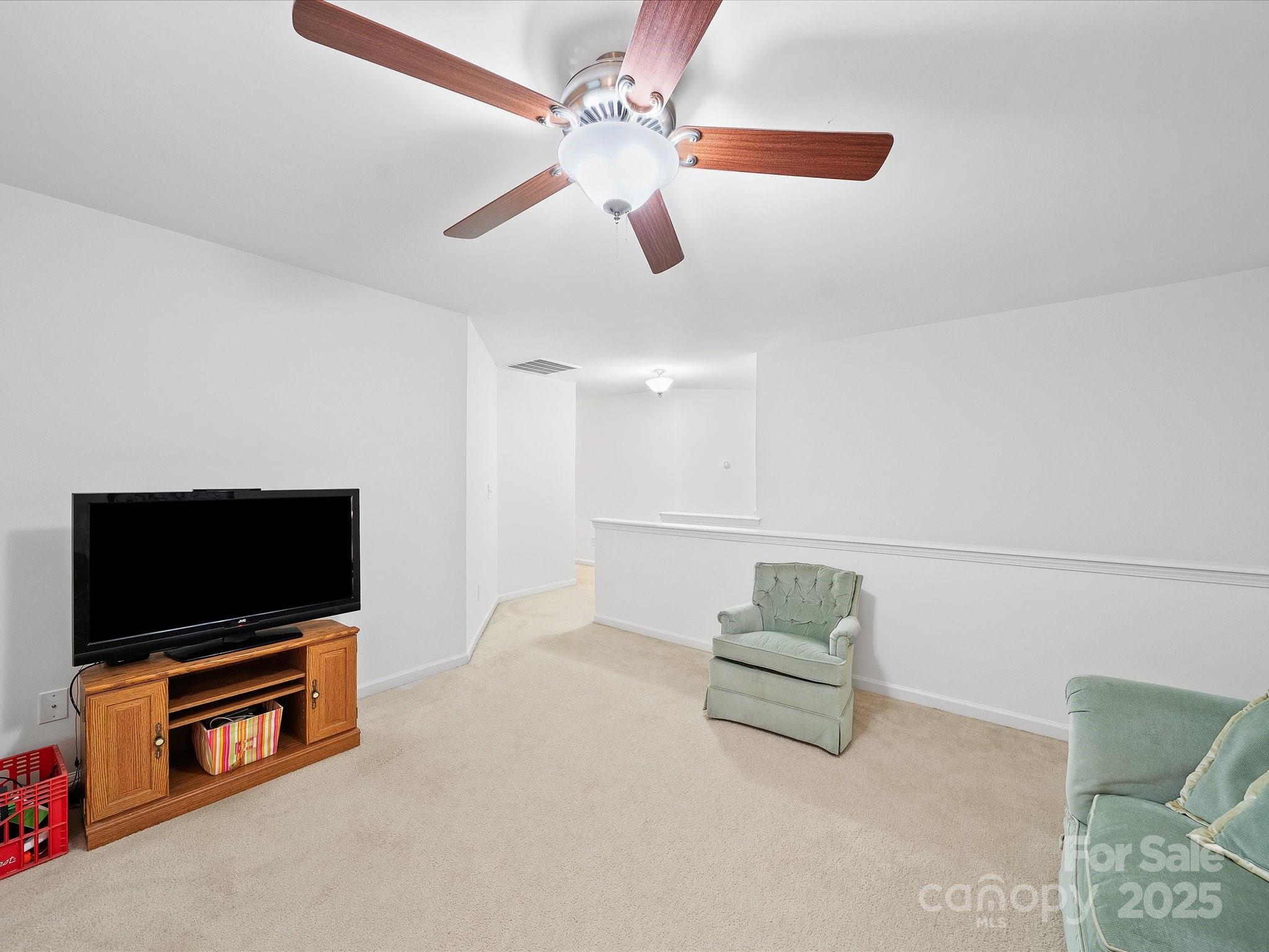 Matthews, North Carolina, 28105, United States, 4 Bedrooms Bedrooms, ,3 BathroomsBathrooms,Residential,For Sale,1865388