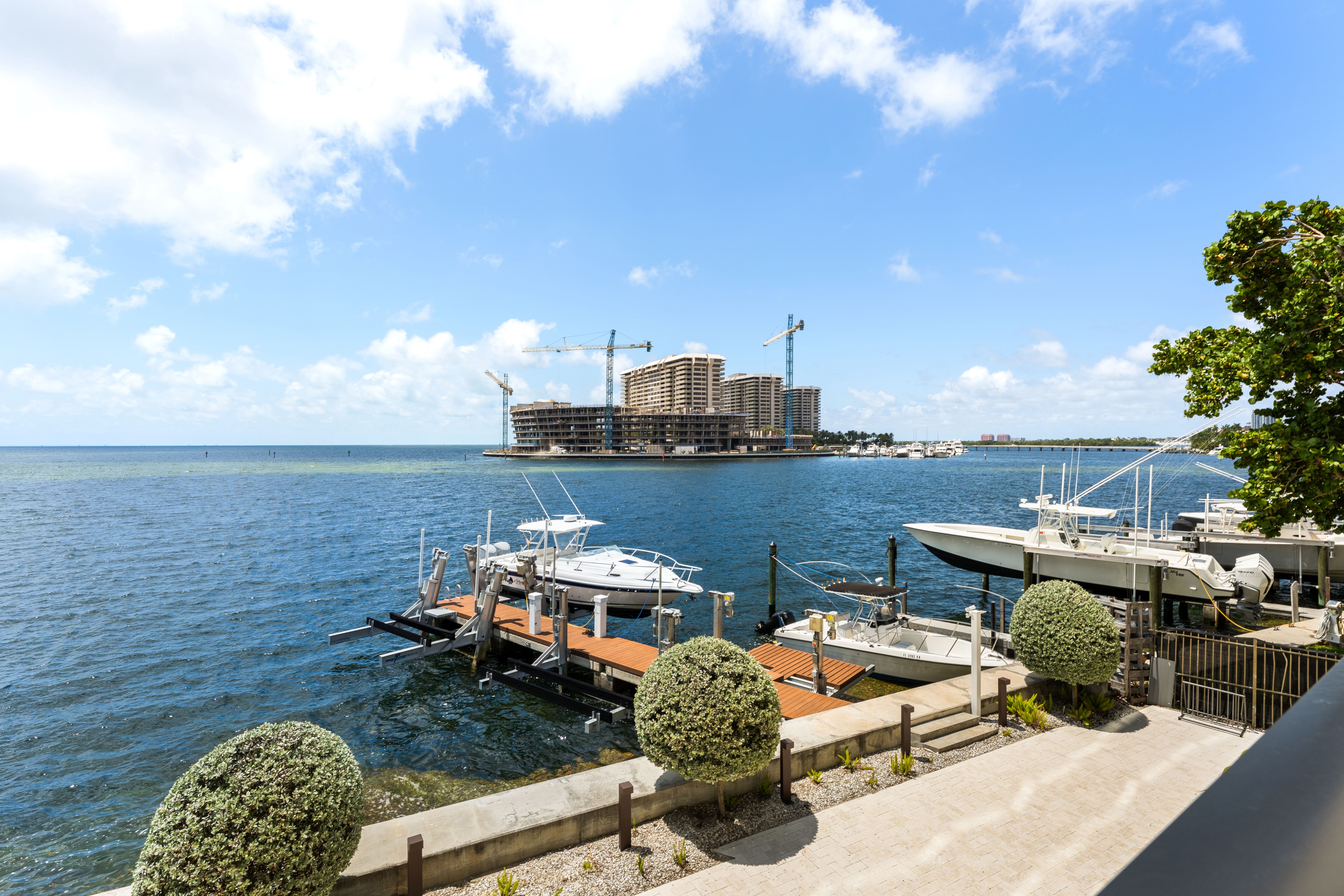  3581 E Glencoe Street, Miami, FL, 33133 - 物件實景