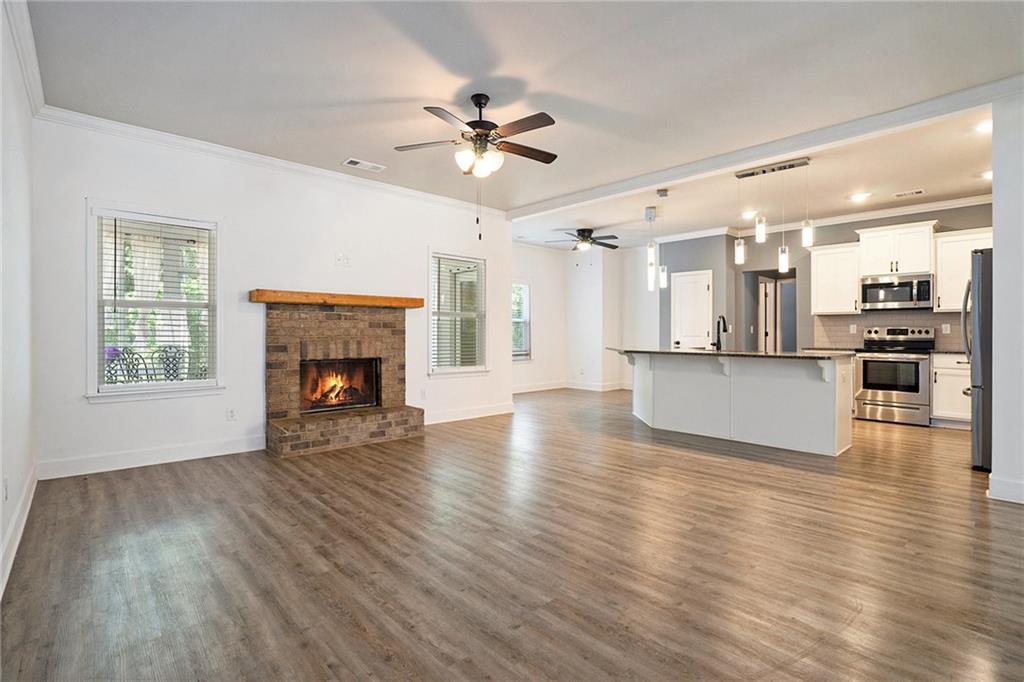 Covington, Georgia, 30014, United States, 5 Bedrooms Bedrooms, ,4 BathroomsBathrooms,Residential,For Sale,1885904