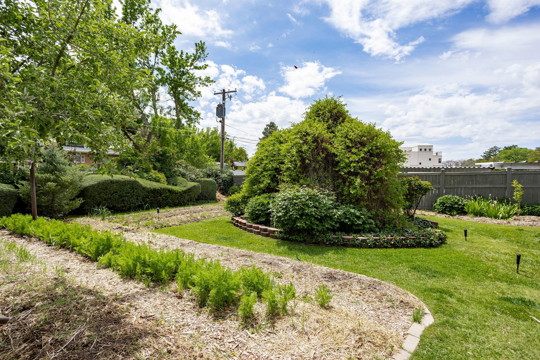  Multifamily Homestead in the Heart of Holladay - 物件實景