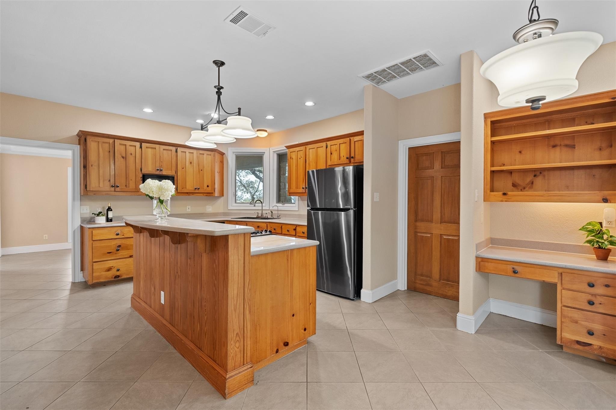 Georgetown, Texas, 78626, United States, 3 Bedrooms Bedrooms, ,3 BathroomsBathrooms,Residential,For Sale,1979194