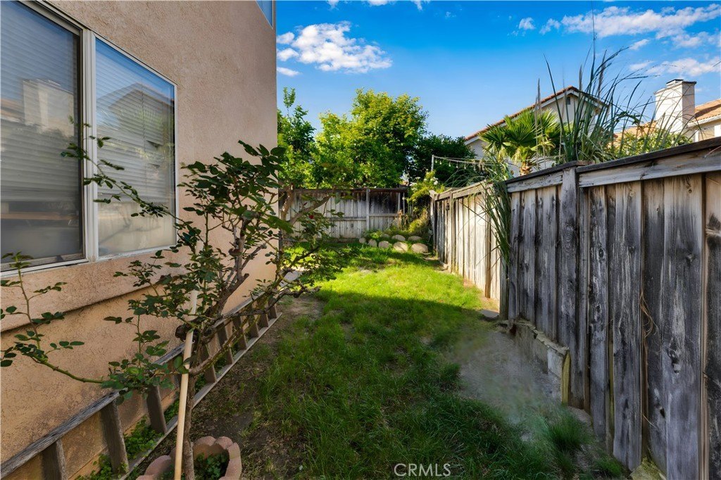 Fontana, California, 92336, United States, 4 Bedrooms Bedrooms, ,2 BathroomsBathrooms,Residential,For Sale,1943666