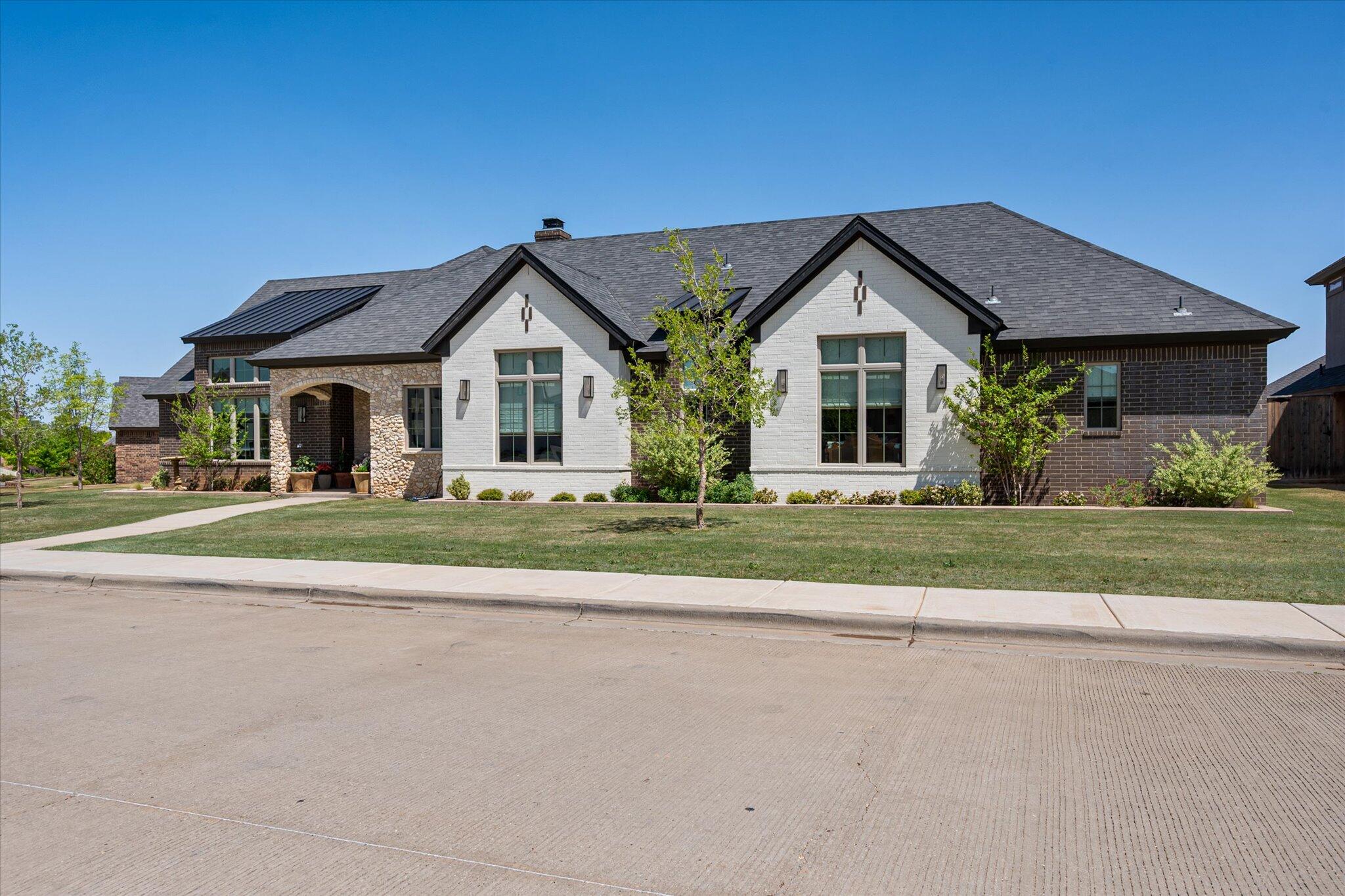 Lubbock, Texas, 79424, United States, 4 Bedrooms Bedrooms, ,4 BathroomsBathrooms,Residential,For Sale,1872129