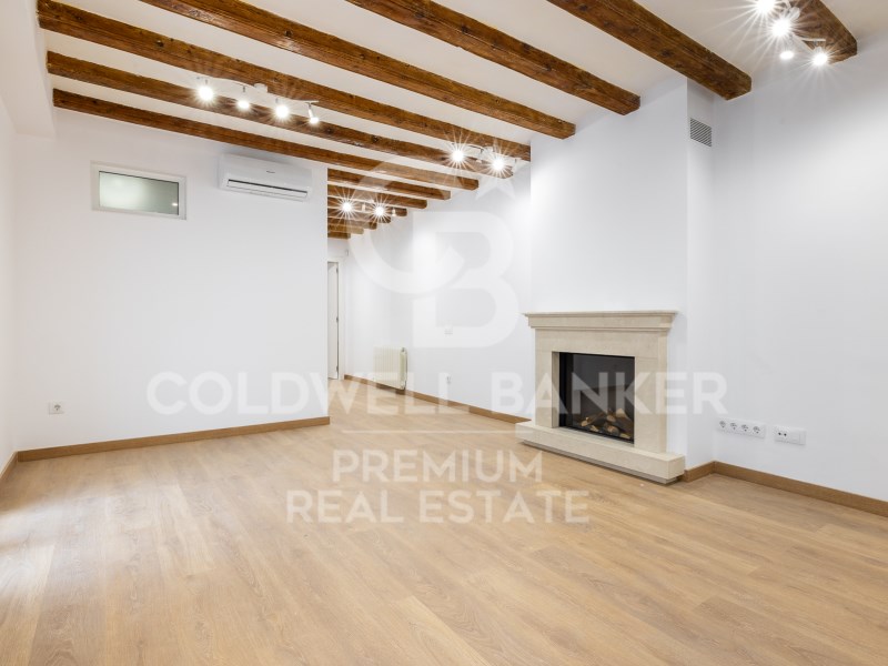 Barcelona Capital, Catalonia, ES, 4 Bedrooms Bedrooms, ,2 BathroomsBathrooms,Residential,For Sale,1752562