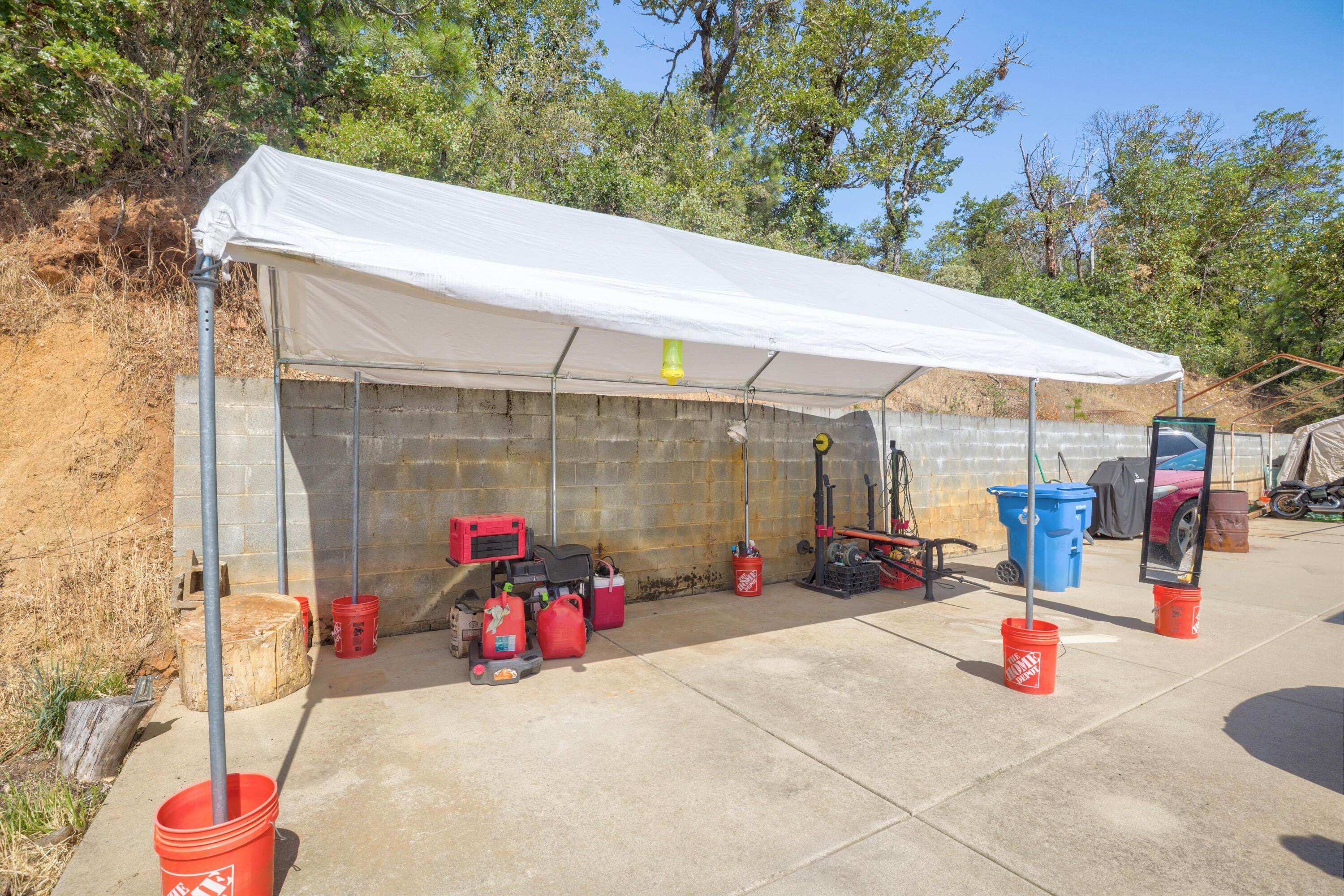 Williams, Oregon, 97544, United States, 3 Bedrooms Bedrooms, ,2 BathroomsBathrooms,Residential,For Sale,1983882