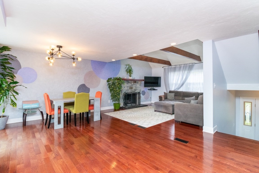 Stoughton, Massachusetts, 02072, United States, 4 Bedrooms Bedrooms, ,3 BathroomsBathrooms,Residential,For Sale,1987663