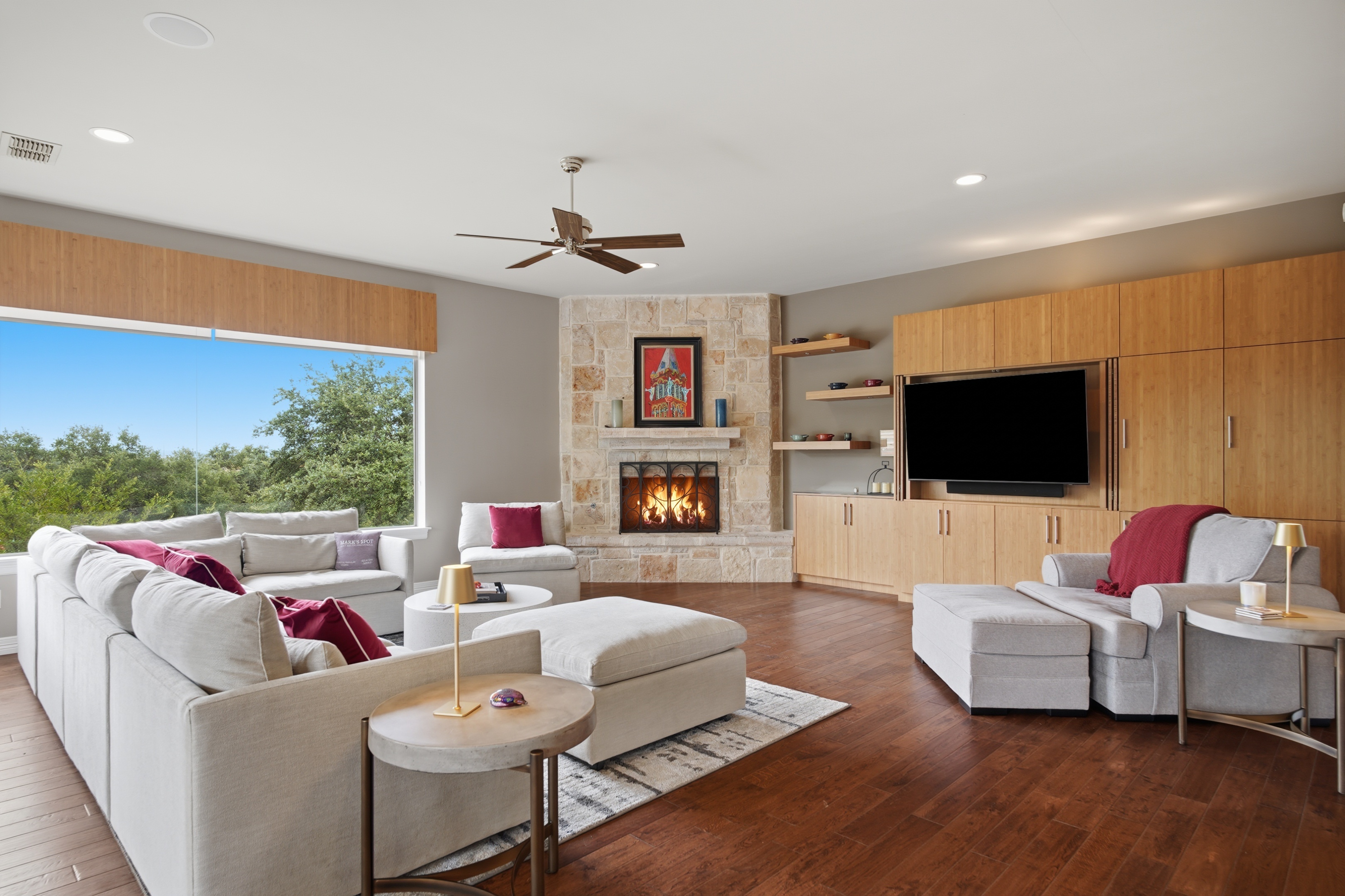  Iron Horse Canyon Estate with Resort-Style Backyard - 物件實景