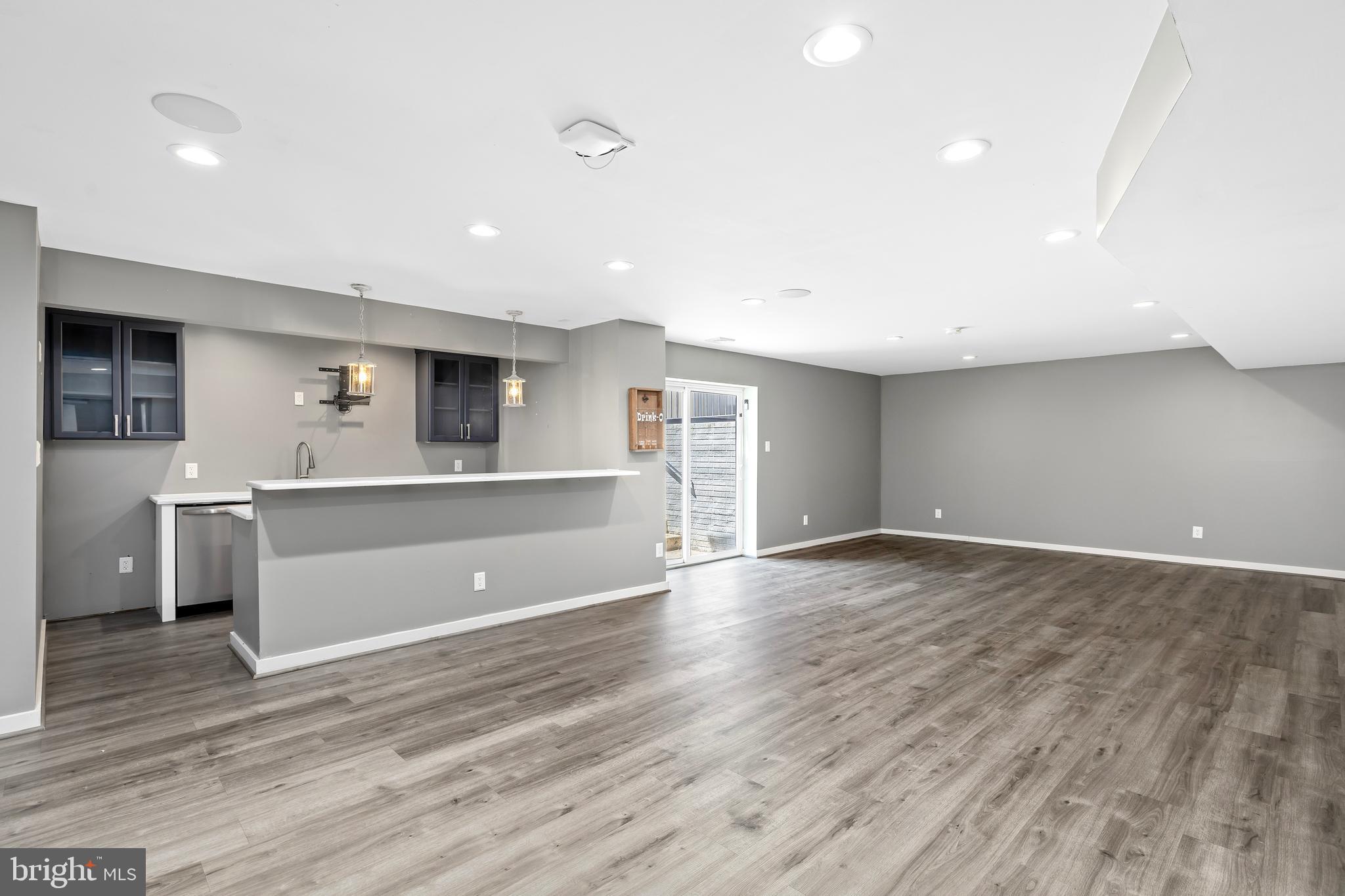 Fredericksburg, Virginia, 22407, United States, 6 Bedrooms Bedrooms, ,5 BathroomsBathrooms,Residential,For Sale,1914658