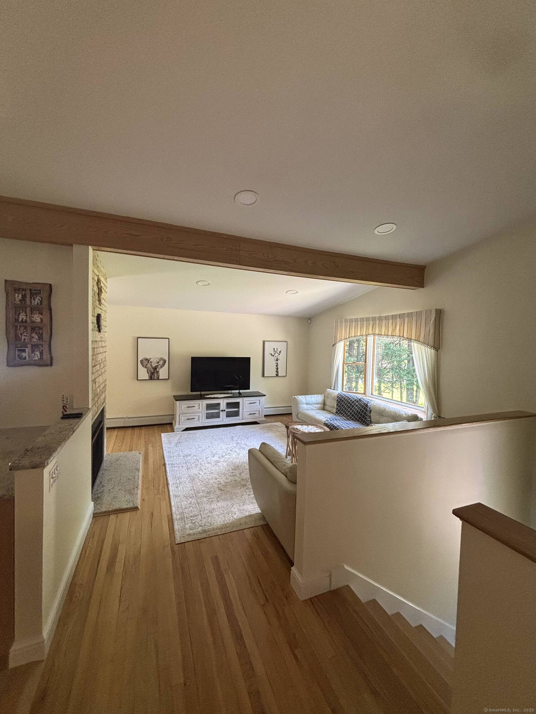 East Lyme, Connecticut, 06357, United States, 3 Bedrooms Bedrooms, ,2 BathroomsBathrooms,Residential,For Sale,1931029