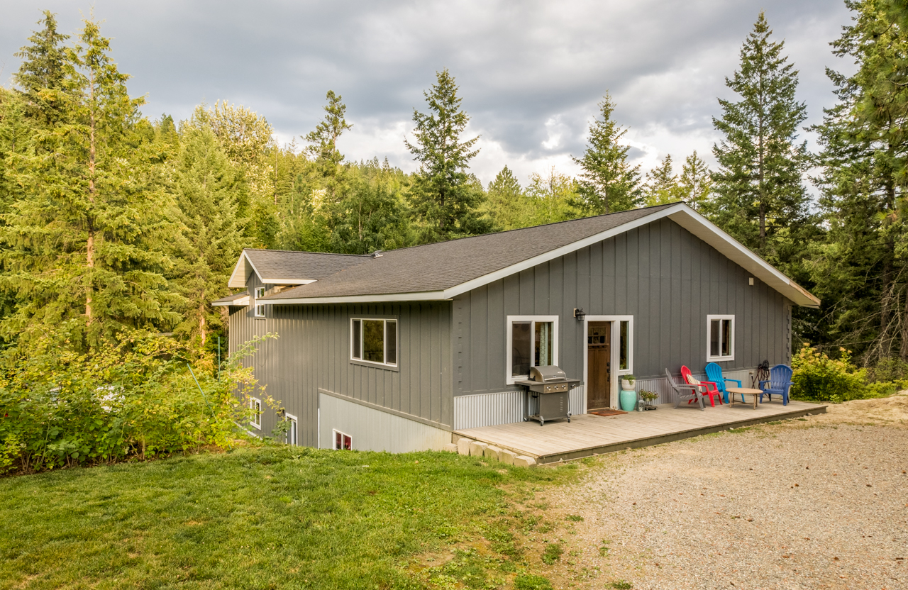 Bonners Ferry, Idaho, 83805, United States, 5 Bedrooms Bedrooms, ,3 BathroomsBathrooms,Residential,For Sale,1942969