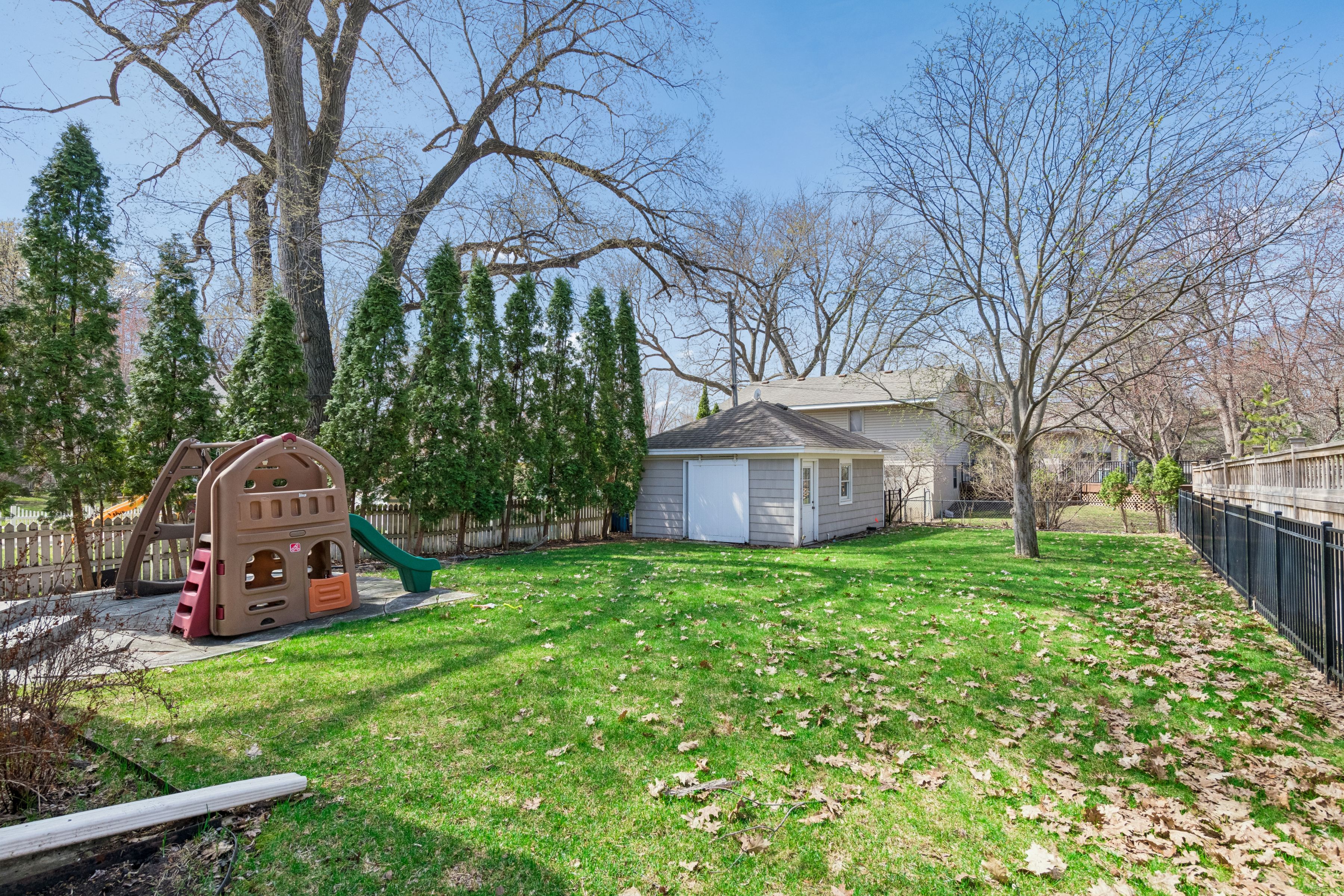  Beautifully Maintained Home in Golf Terrace - 物件實景