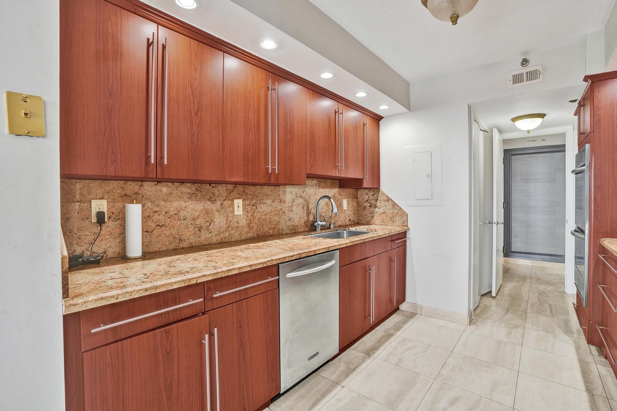  19355 Turnberry Way, Aventura, FL, 33180 - 物件實景