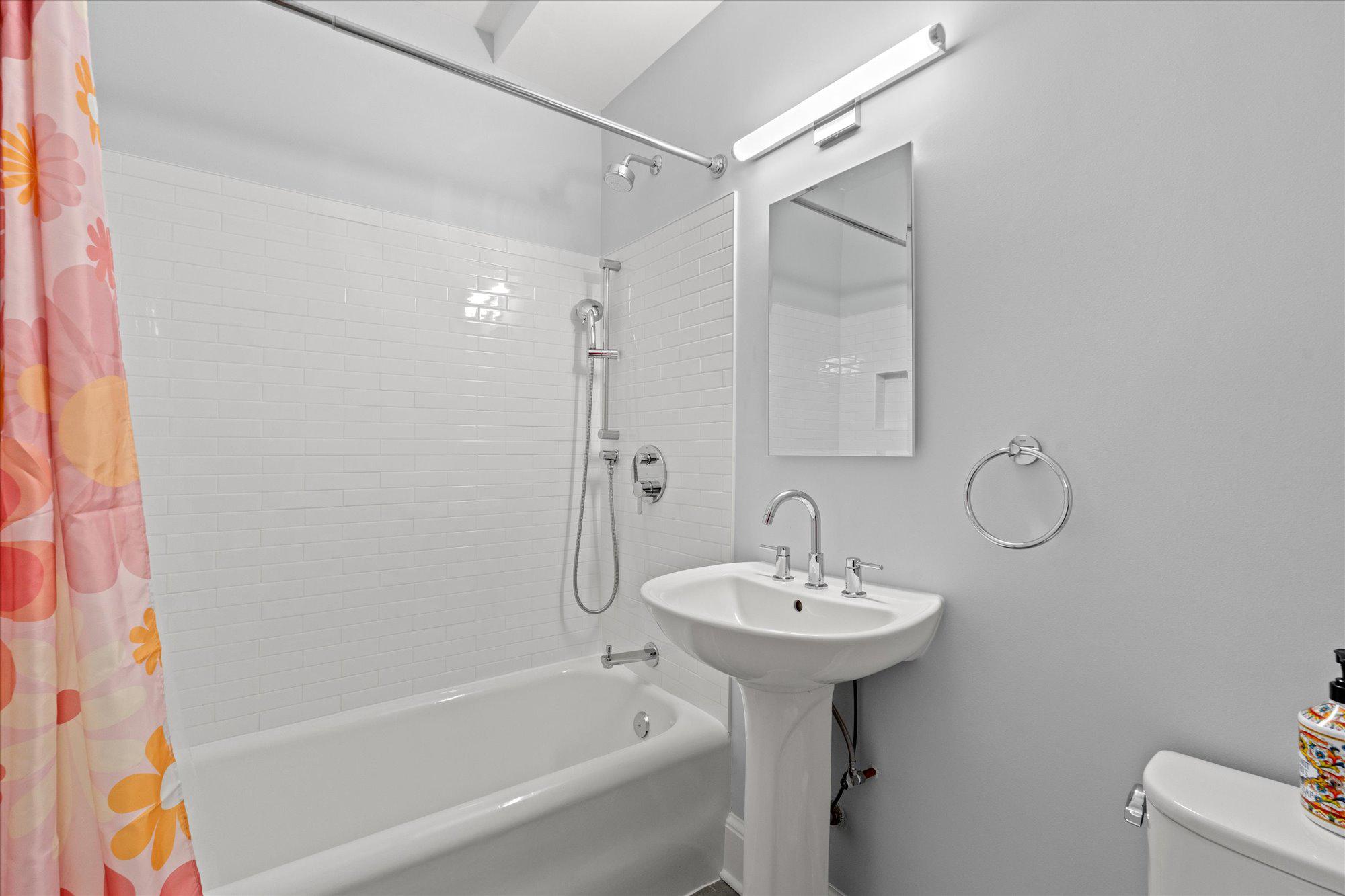  3900 Cathedral Avenue NW, Washington, DC, 20016 - 物件實景