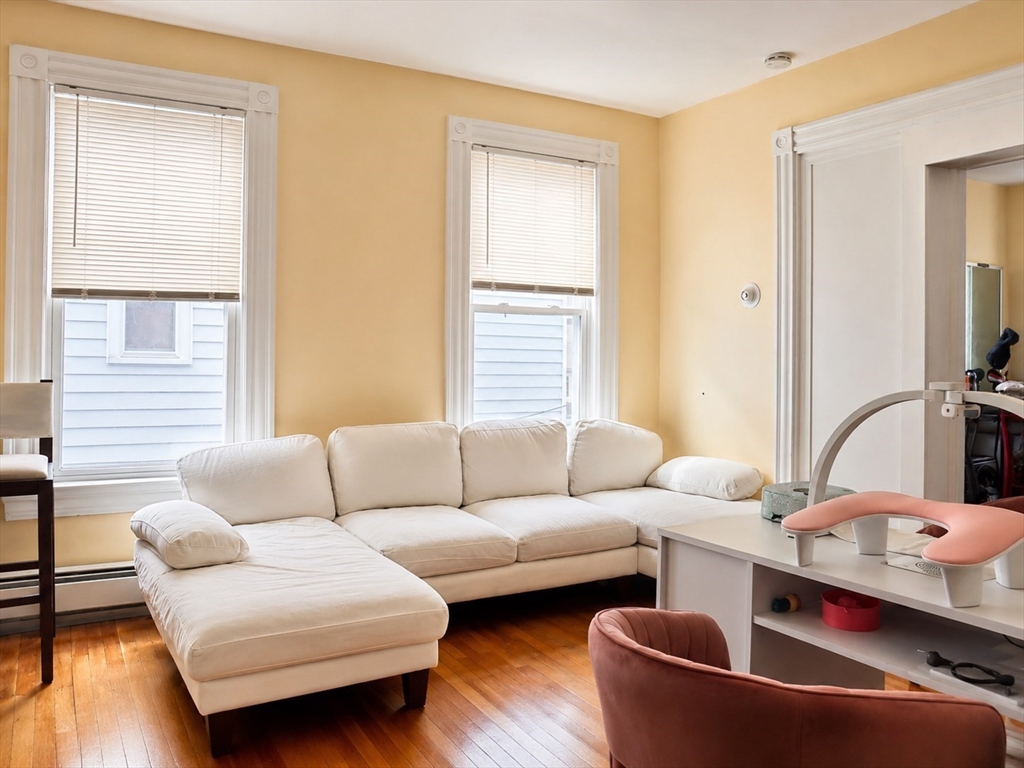 Lynn, Massachusetts, 01904, United States, 8 Bedrooms Bedrooms, ,4 BathroomsBathrooms,Residential,For Sale,2048098