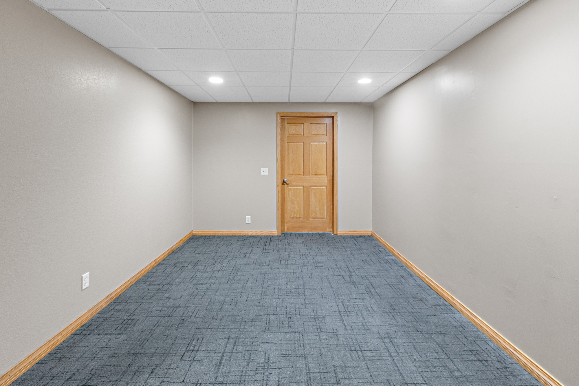 Effingham, Illinois, 62401, United States, 3 Bedrooms Bedrooms, ,3 BathroomsBathrooms,Residential,For Sale,1976361