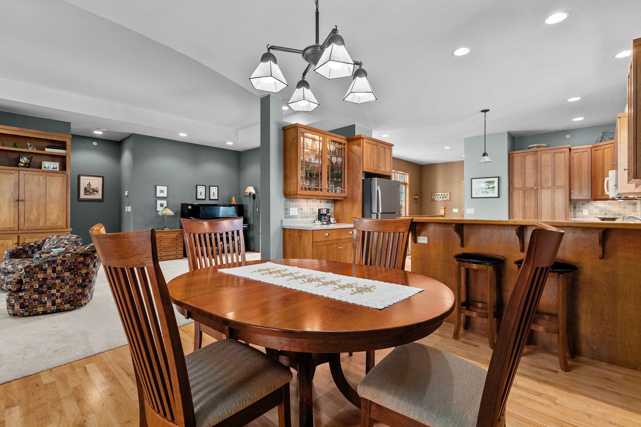 Appleton, Wisconsin, 54913, United States, 3 Bedrooms Bedrooms, ,3 BathroomsBathrooms,Residential,For Sale,1937217