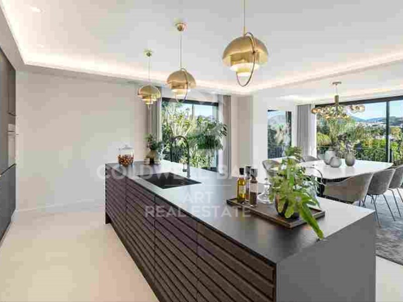 Marbella, Andalusia, ES, 5 Bedrooms Bedrooms, ,5 BathroomsBathrooms,Residential,For Sale,1819218