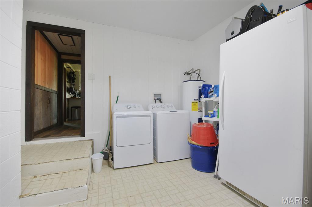 Lebanon, Missouri, 65536, United States, 3 Bedrooms Bedrooms, ,2 BathroomsBathrooms,Residential,For Sale,1982257