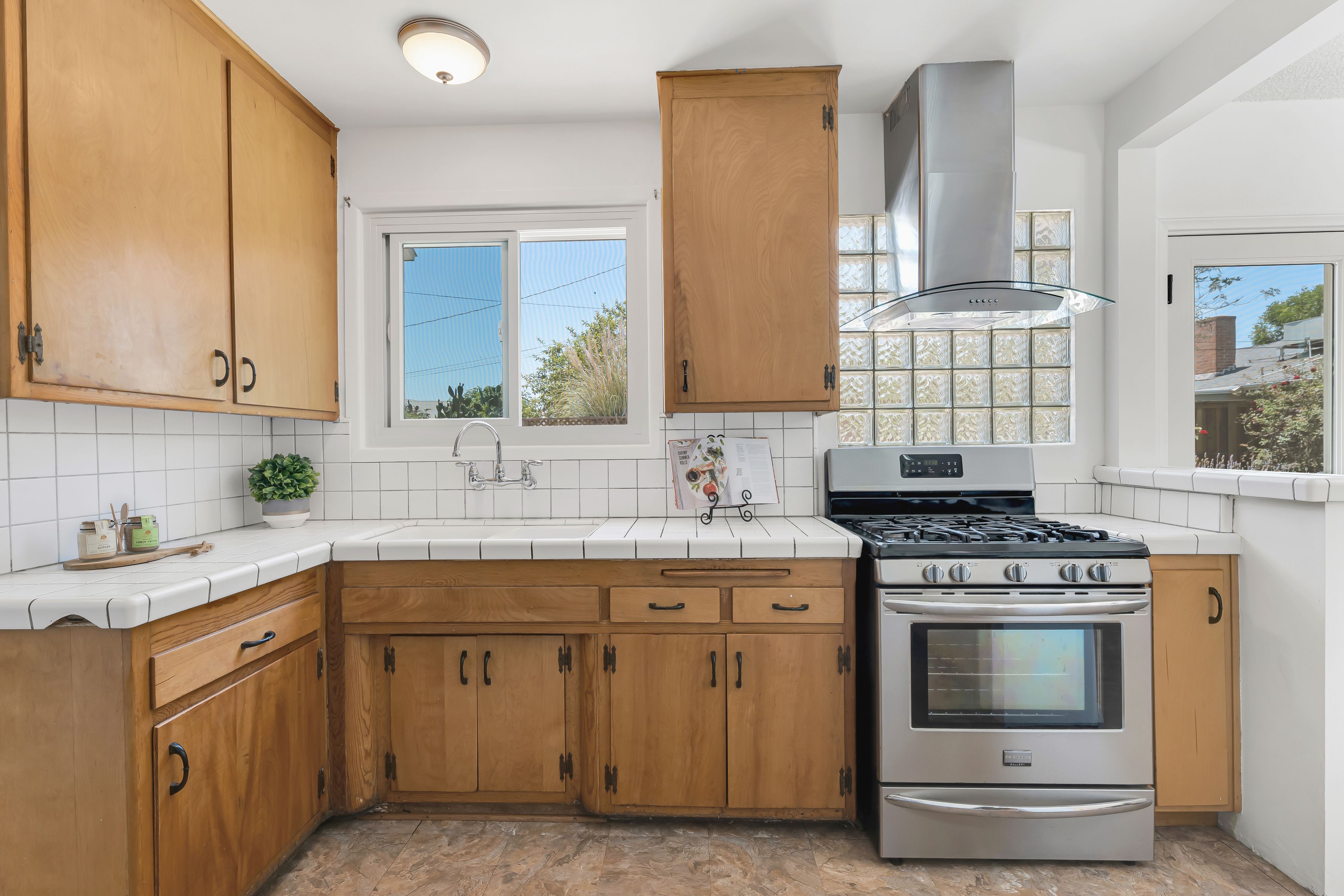  Timeless Charm in Winnetka - 物件實景