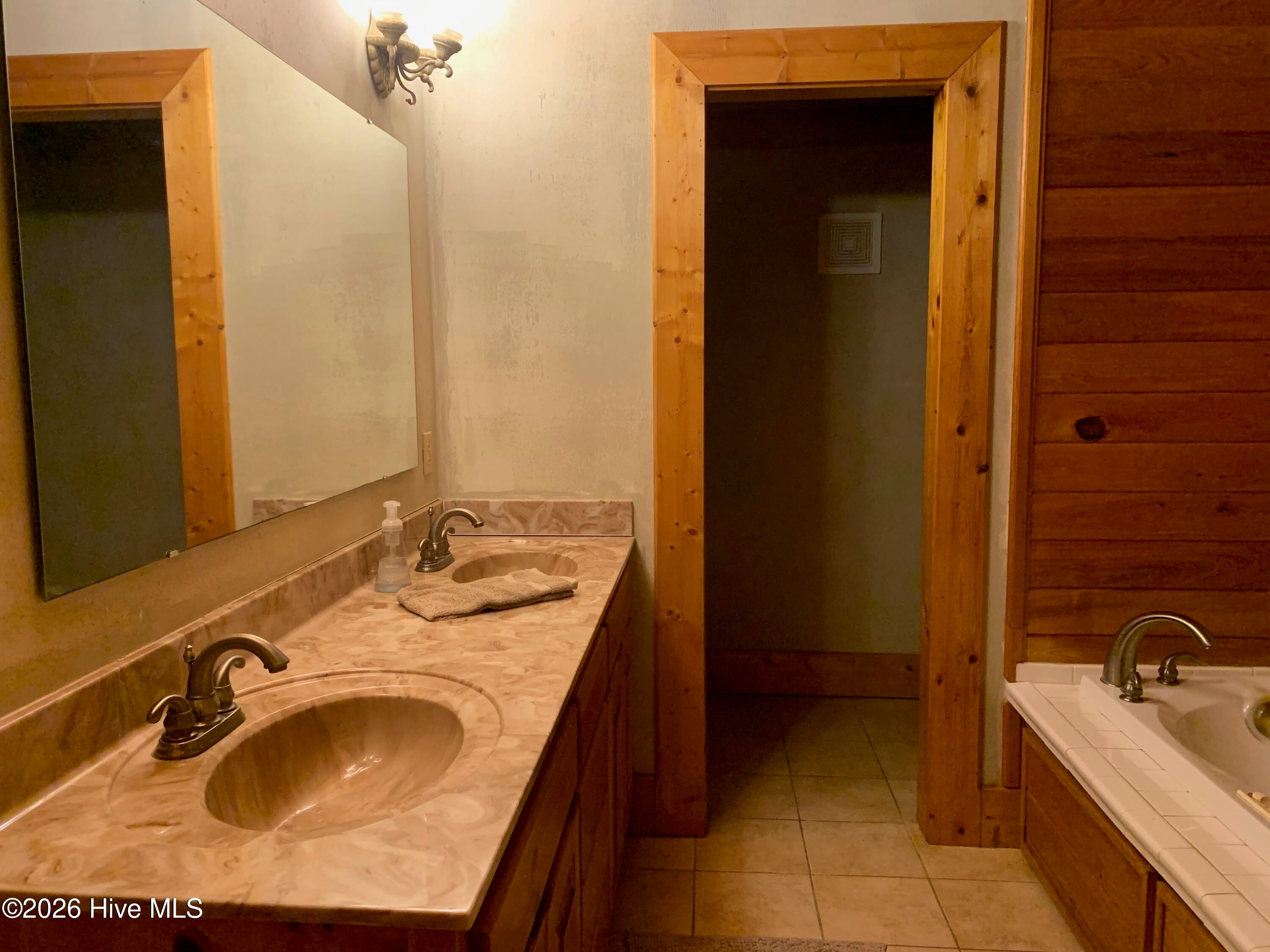 Washington, North Carolina, 27889, United States, 3 Bedrooms Bedrooms, ,3 BathroomsBathrooms,Residential,For Sale,2049044