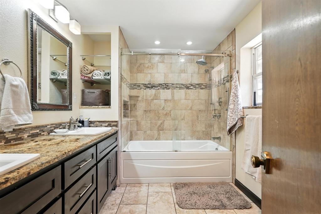 Abilene, Texas, 79606, United States, 5 Bedrooms Bedrooms, ,4 BathroomsBathrooms,Residential,For Sale,1846660