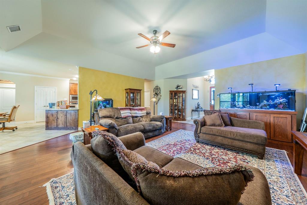 Cedar Hill, Texas, 75104, United States, 3 Bedrooms Bedrooms, ,3 BathroomsBathrooms,Residential,For Sale,1986089