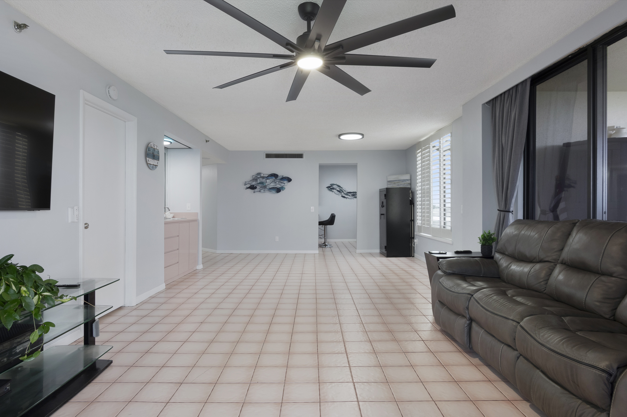 Largo, Florida, 33774, United States, 2 Bedrooms Bedrooms, ,2 BathroomsBathrooms,Residential,For Sale,1984220
