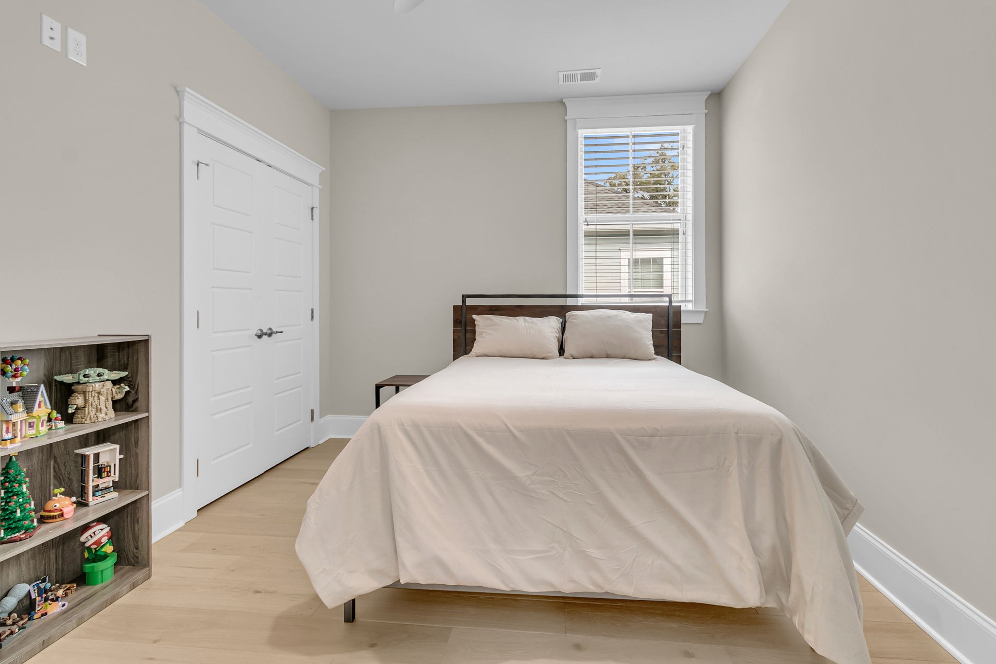  2648 Augustus Street - 物件實景