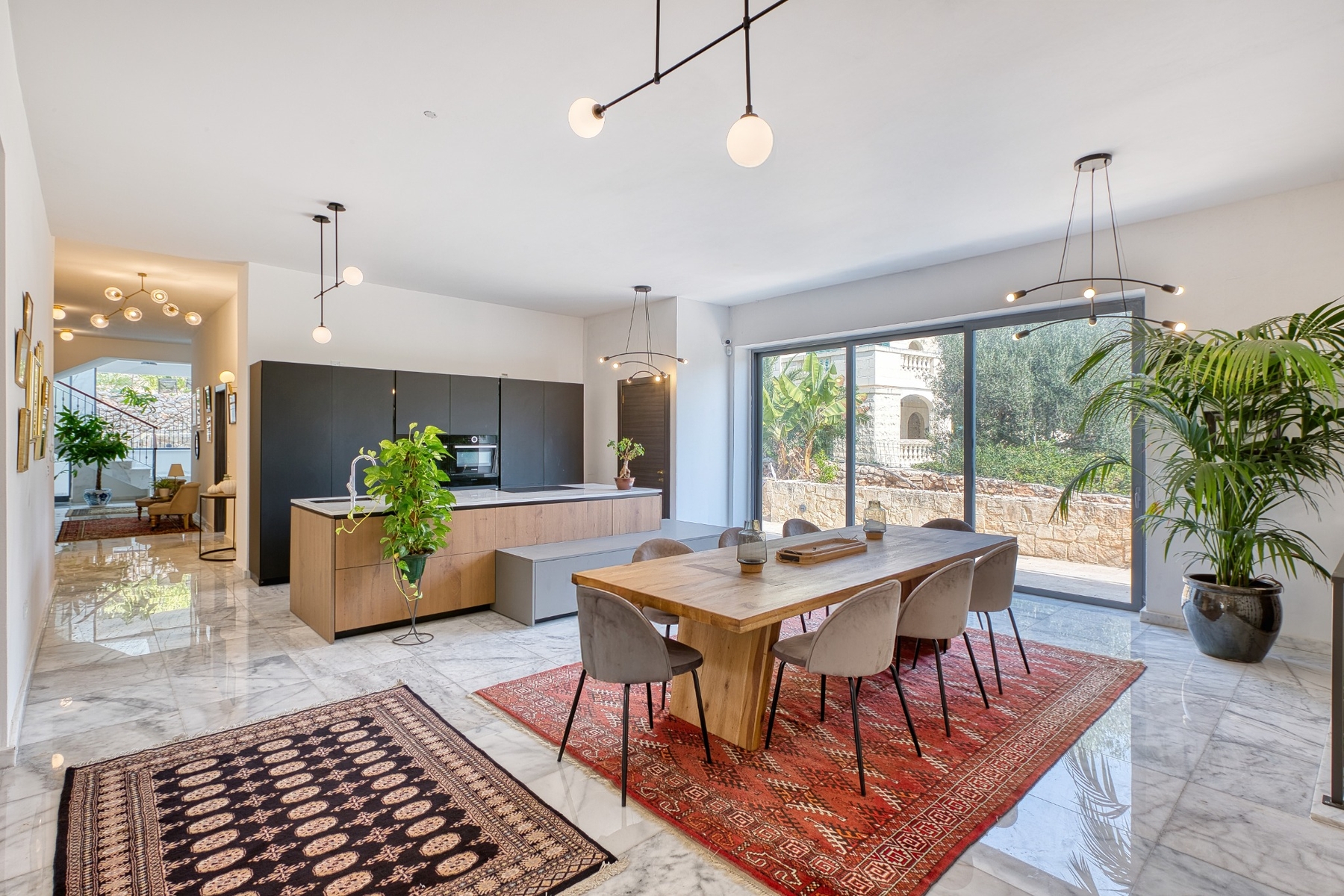  Exceptional Contemporary Villa with Panoramic Views - 物件實景