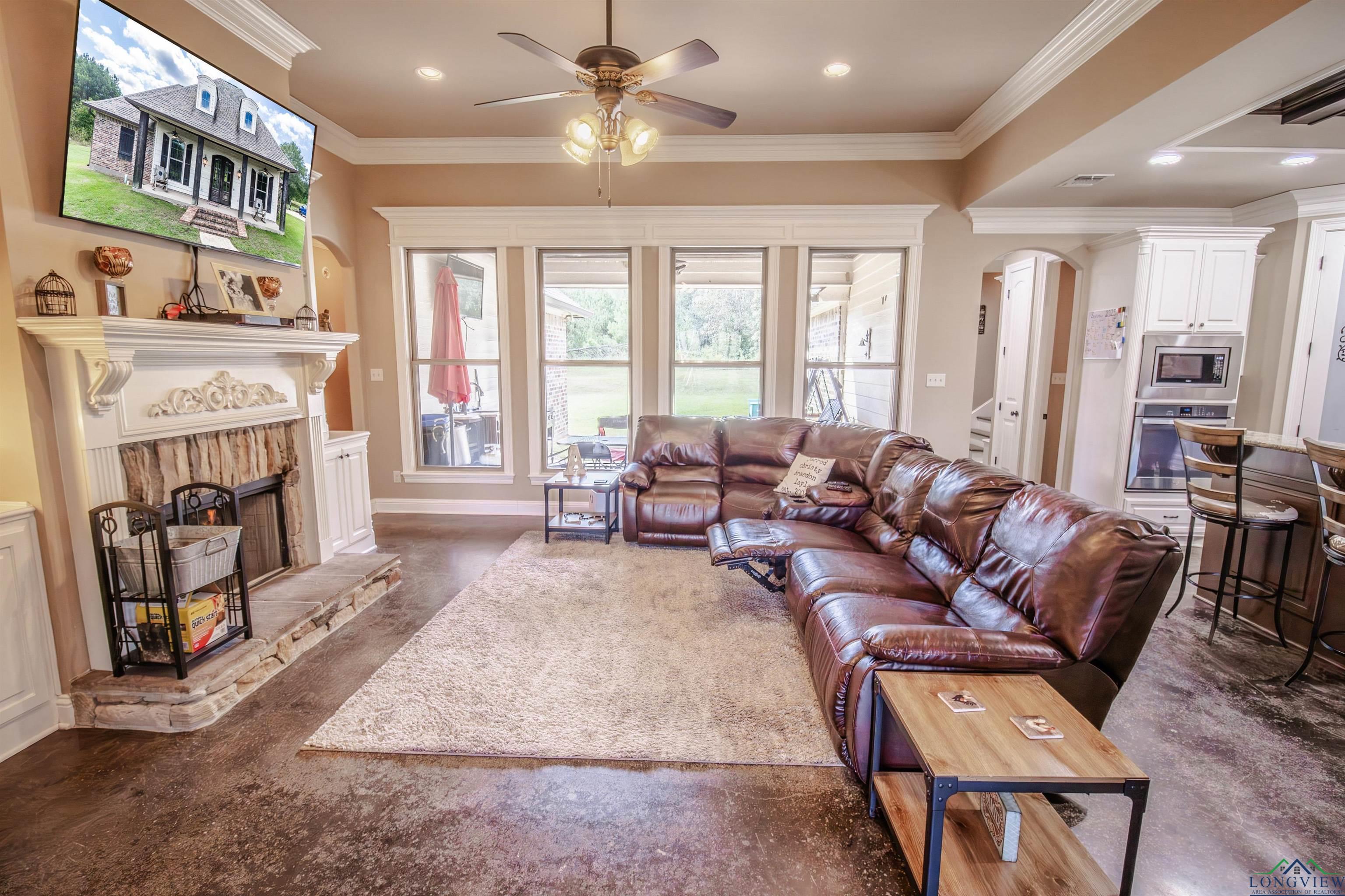 Waskom, Texas, 75692, United States, 4 Bedrooms Bedrooms, ,4 BathroomsBathrooms,Residential,For Sale,1976649