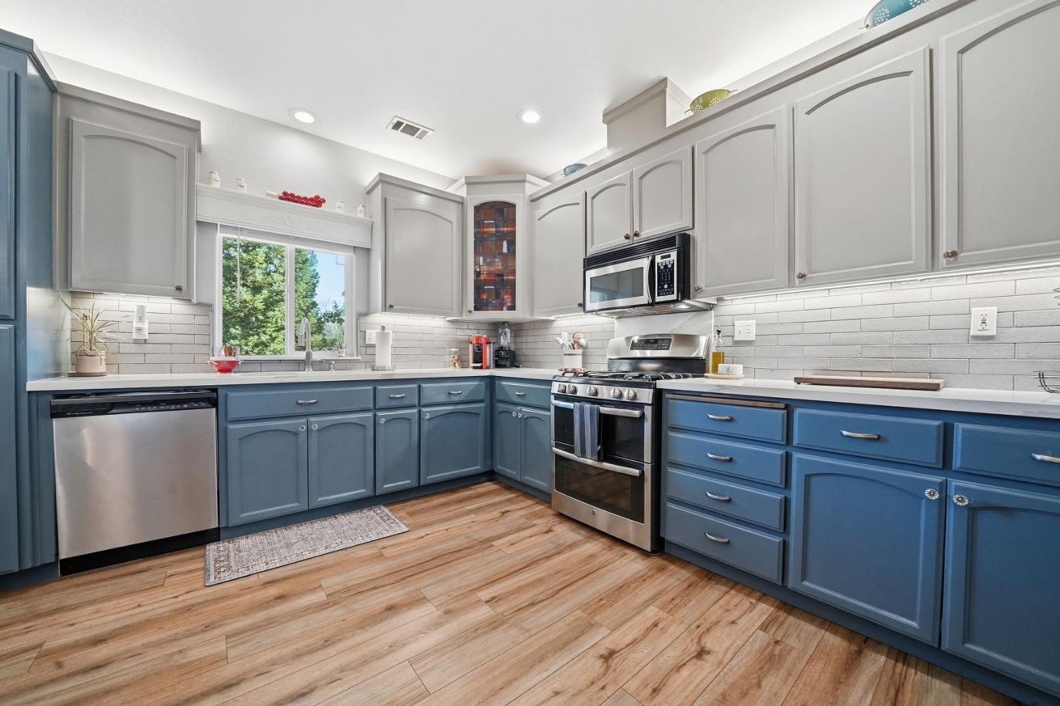 Valley Springs, California, 95252, United States, 3 Bedrooms Bedrooms, ,2 BathroomsBathrooms,Residential,For Sale,1981234